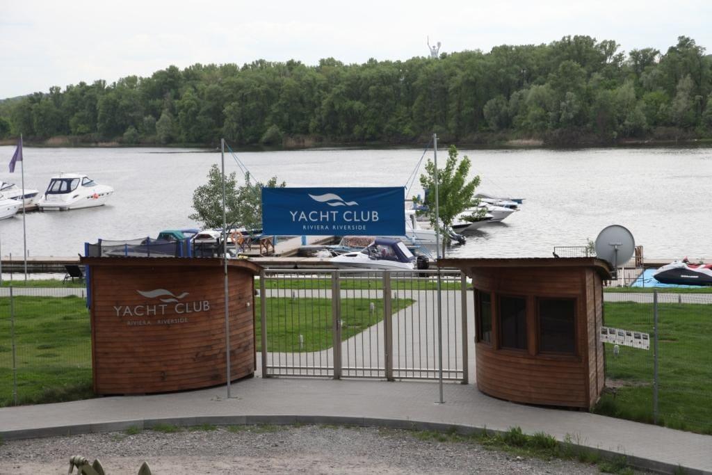 Apartments Raisy Okipnoi Kiev Exteriör bild